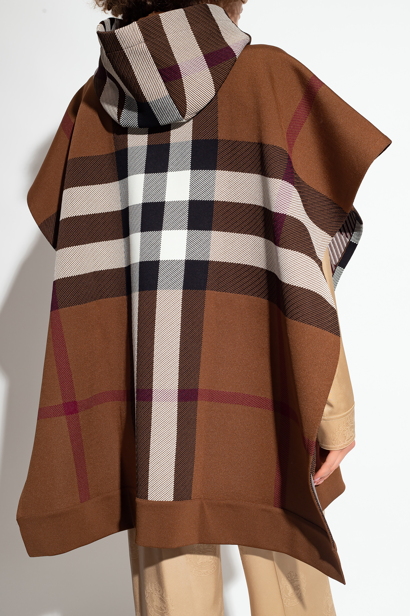 Burberry shop womens poncho